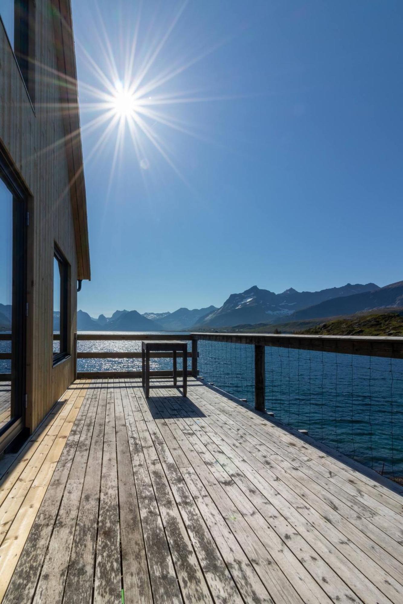 Minkfarmen, Spacious Seaside Cabin With Scenic View Ramberg Ngoại thất bức ảnh
